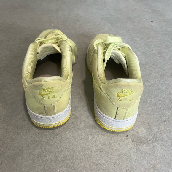 Yellow Sparkly Airforce size 5.5 Y - Picture 5 of 6